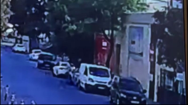 İstanbul'da kendilerini polis olarak tanıtıp yaklaşık 2 milyon lira çaldılar