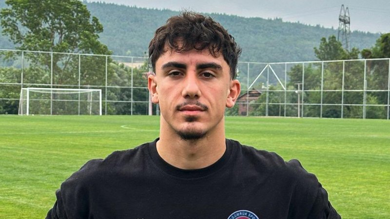 Fatih Karagümrük, Mustafa Berk Özköroğlu'nu renklerine bağladı