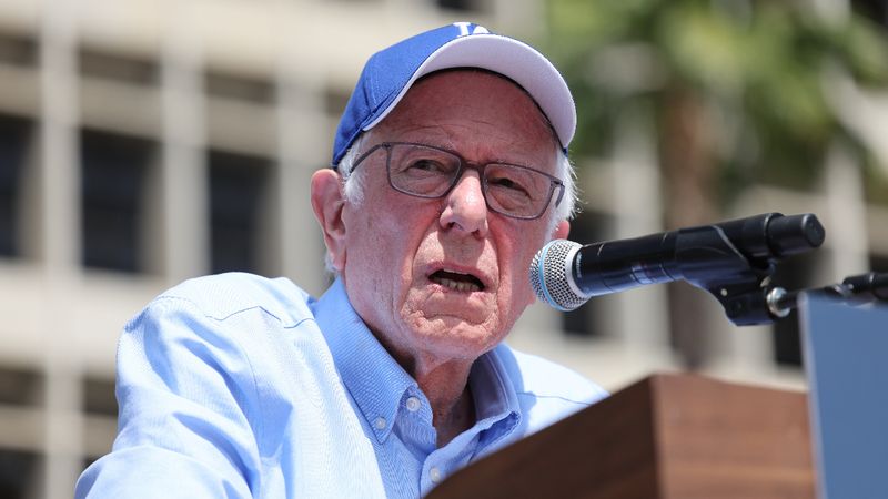 ABD'li Senatör Sanders: İsrail'e daha fazla askeri yardım yapmamalıyız