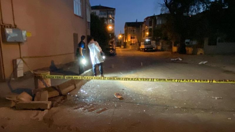 Kocaeli'de ev baskınıyla başlayan kavgada kan aktı: 2'si ağır 8 yaralı