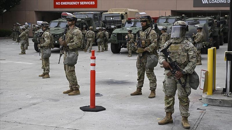Pentagon deniz piyadelerini Los Angeles'tan çekiyor