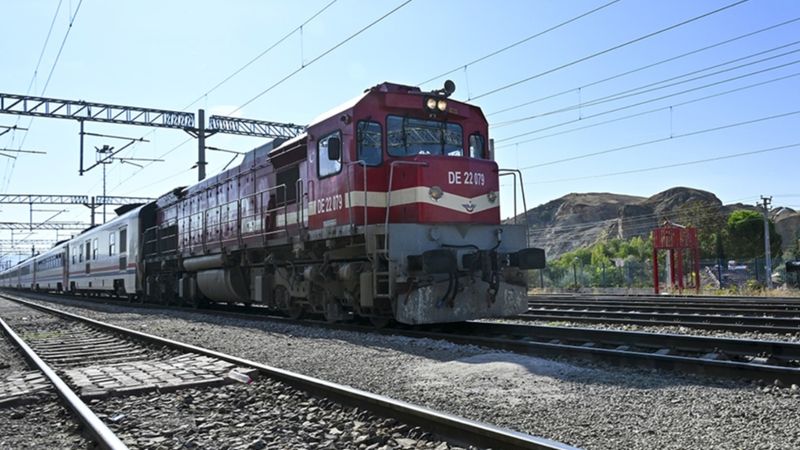 Türkiye'nin bölgesel demir yolu projesine 2,4 milyar euroluk yeşil finansman