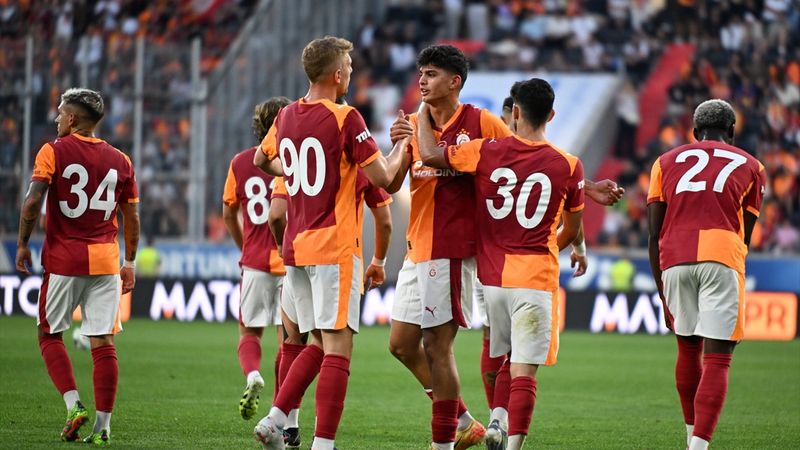 Galatasaray, üçüncü hazırlık maçında Cagliari ile karşılaşacak