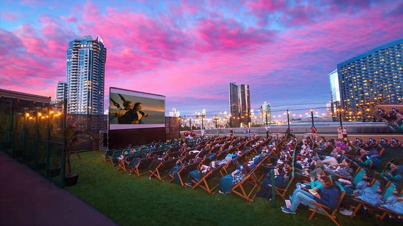 Yaz akşamı planın hazır: İstanbul'un en keyifli açık hava sinemaları