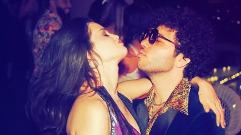 Selena Gomez'in turşulu doğum günü pastası! Görenler gözlerine inanamadı