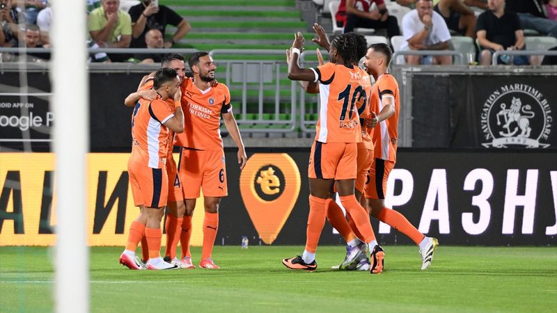 Başakşehir, Konferans Ligi'nde Cherno More Varna'yı yendi