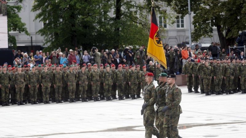 Almanya'da yeni askerlik planı