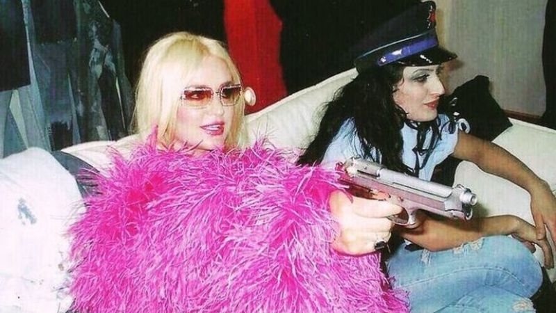 Burak Özçivit'in yeni imajına Banu Alkan'dan yorum yaptı: 