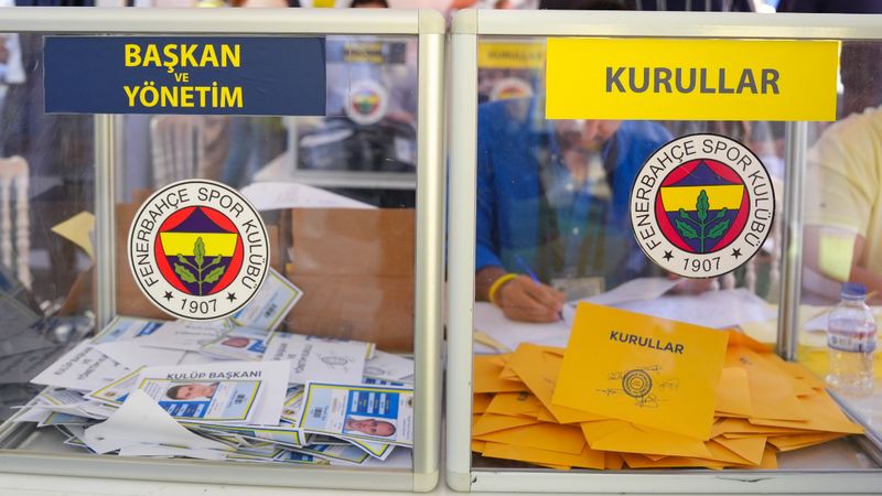 Fenerbahçe, erken seçim için toplanan geçerli imza sayısını paylaştı