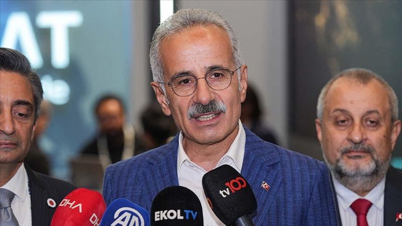 Abdulkadir Uraloğlu açıkladı: Türk hava sahasında transit uçuş rekoru kırıldı