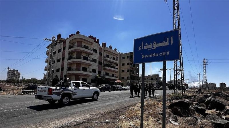 Suriyeli yetkili: Süveyda ilinden 150 bin sivil tahliye edildi