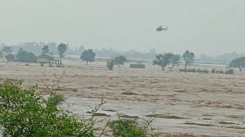 Pakistan'da sel felaketi: Can kaybı 281’e yükseldi