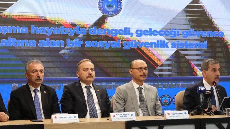 Türk Eğitim-Sen: Toplu Sözleşme için 100'ü aşkın talep masada