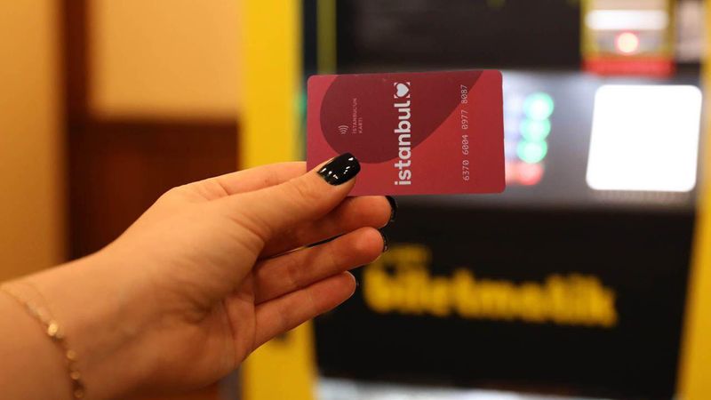 İstanbulkart’ta öğrenci indirimine yaş sınırı kararı iptal edildi
