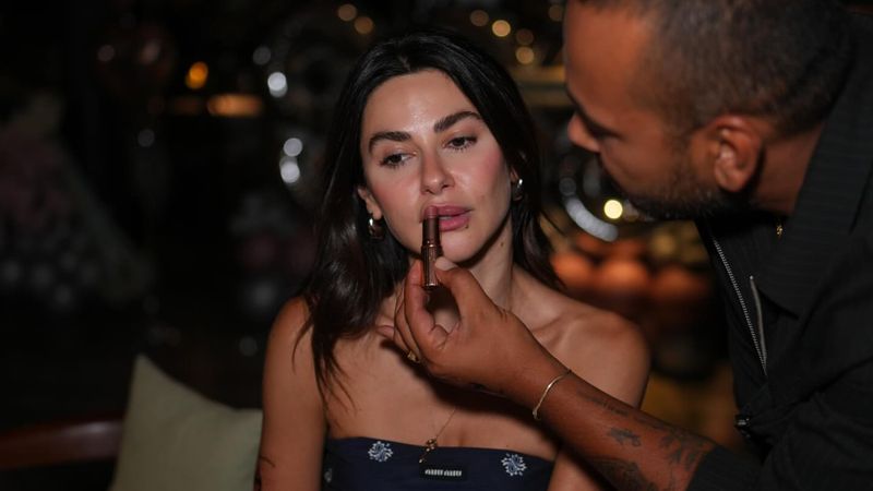 Nesrin Cavadzade 42 oldu! Doğum gününden kareler beğeni aldı