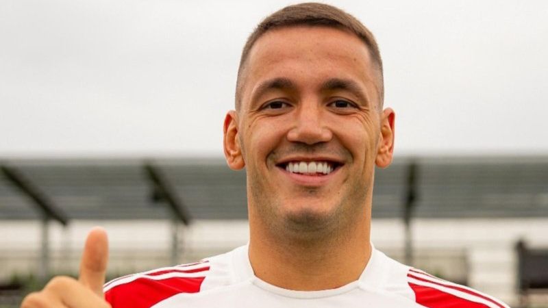 Rey Manaj, Al Sharjah'a transfer oldu