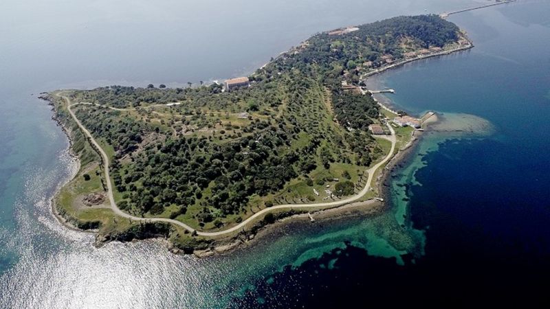Osmanlı'dan günümüze Urla'da tarihin sağlık kalesi: Karantina Adası