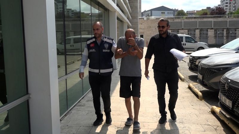 Samsun'da hırsızlık için el feneriyle girdiği inşaatta, suçüstü yakalandı