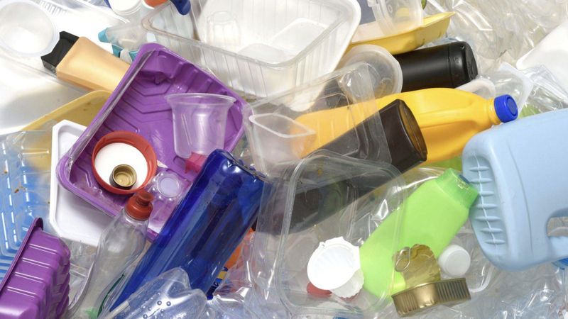 Plastik krizinin bedeli: Her yıl 1,5 trilyon dolar ve ömür boyu sağlık riski