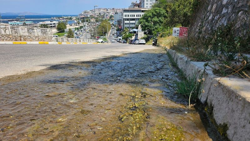 Balıkesir'de boşa akan su tepki çekiyor