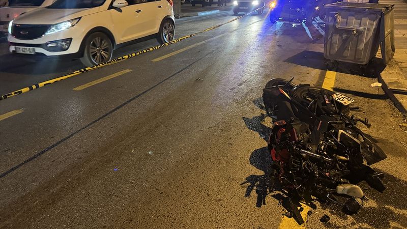 Sakarya'da motosiklet ve ciplerin karıştığı kazada 1 kişi öldü