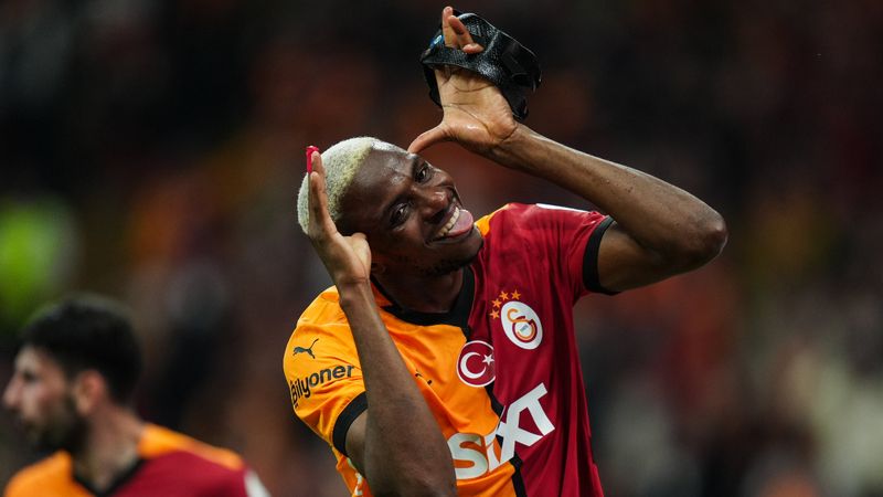 Galatasaray'da Victor Osimhen parasını çıkarmaya başladı