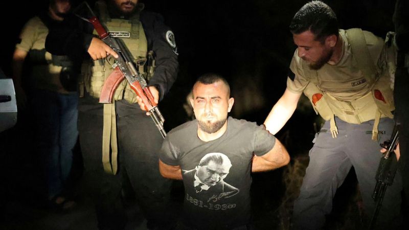 Suriye'de Esad kalıntısı askerlerin provokasyonu önlendi: 'Atatürk' tişörtü giydi