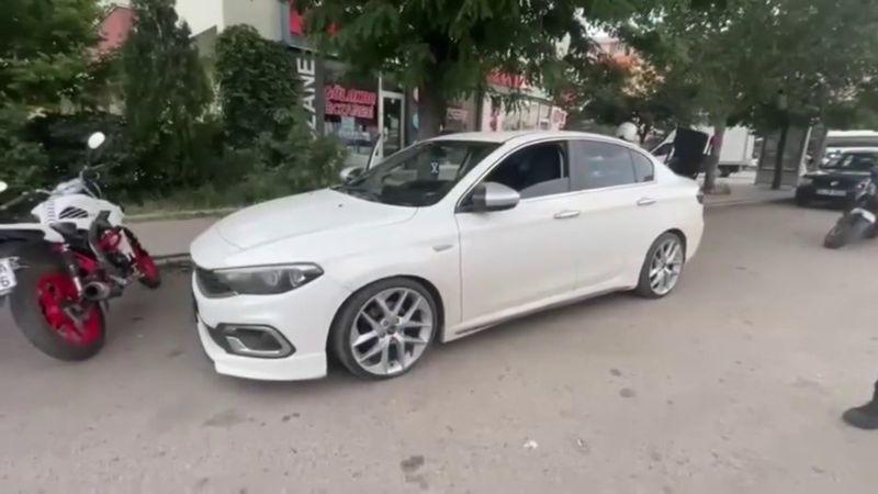 Erzurum'da abartı egzoz kullanan 12 sürücüye 111 bin lira ceza