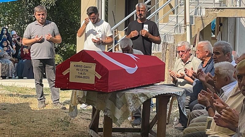 Kıbrıs Gazisi Ali Çetin Bartın'da son yolculuğuna uğurlandı