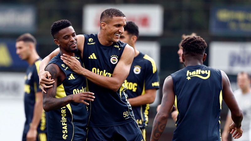 Fenerbahçe'de Feyenoord maçı hazırlıkları devam ediyor