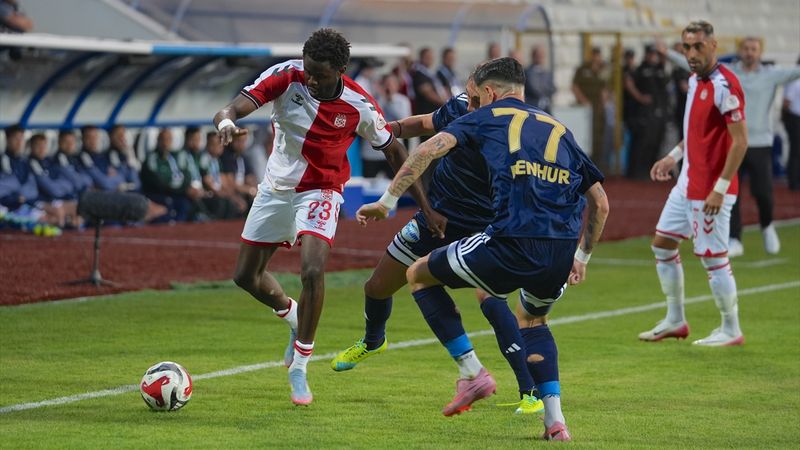 Erzurumspor konuk ettiği Sivasspor'u net skorla geçti