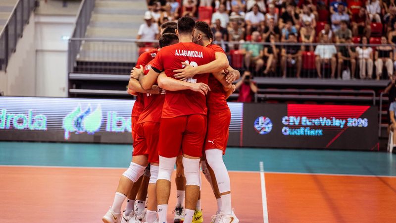 A Milli Erkek Voleybol Takımı, Macaristan'a set vermedi