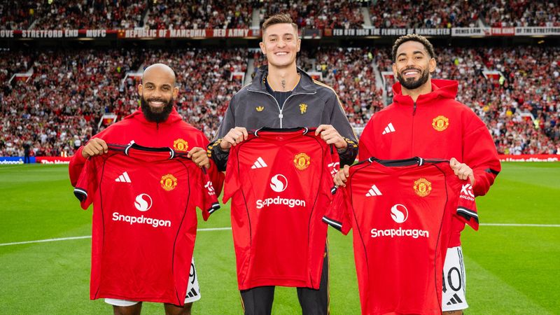 Manchester United'ın 225 milyon euroluk hücum hattı!