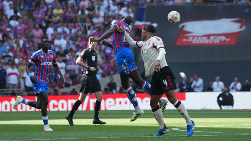 Liverpool'u penaltılarda geçen Crystal Palace, Community Shield'i kazandı