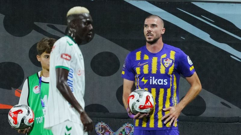 Konyaspor, Eyüpspor'u 4 golle devirdi