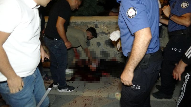 Erzurum'da bıçaklı kavga: 2 kardeşten 1'i öldü