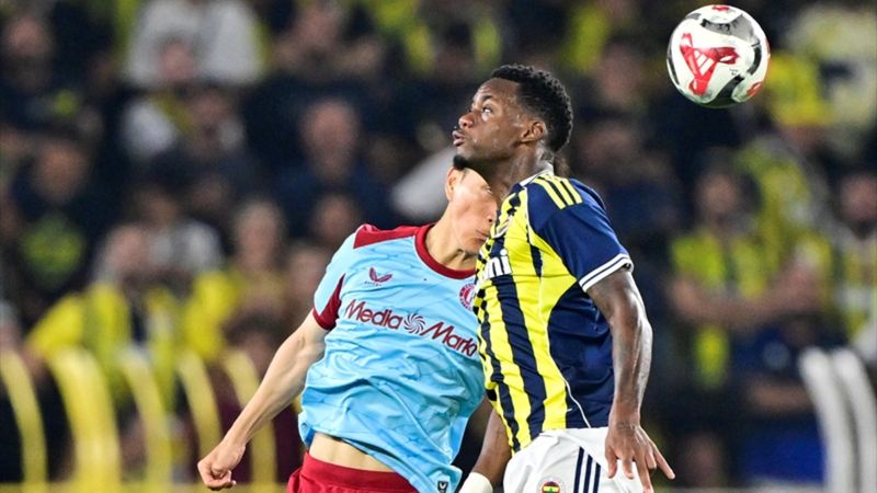 Jhon Duran: Çalıştığım en iyi teknik adam Mourinho