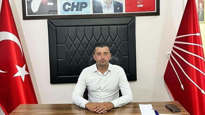 CHP'nin Aydın il ve 3 ilçe gençlik kolları başkanı istifa etti