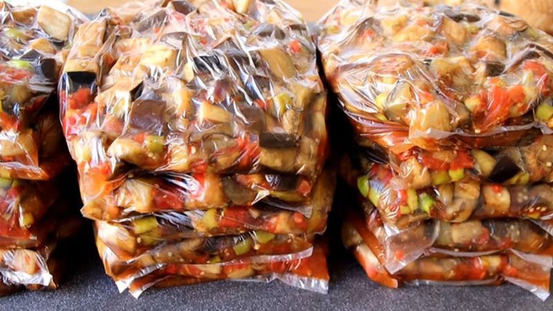 Kışlık patlıcan hazırlamanın sırrı: Soğutup saklayın, kış boyu kullanın