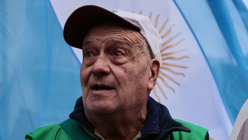 Arjantin'de emekliler yine sokaklarda