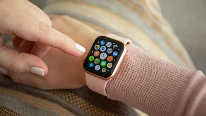 Apple Watch artık kan oksijen seviyelerini tekrar ölçebiliyor