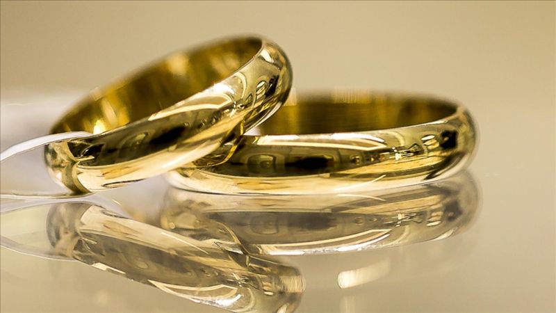 Belediyelerden genç çiftlere destek