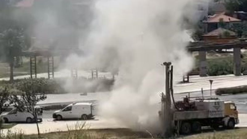 Denizli'de sondaj yapılırken doğalgaz hattı patladı