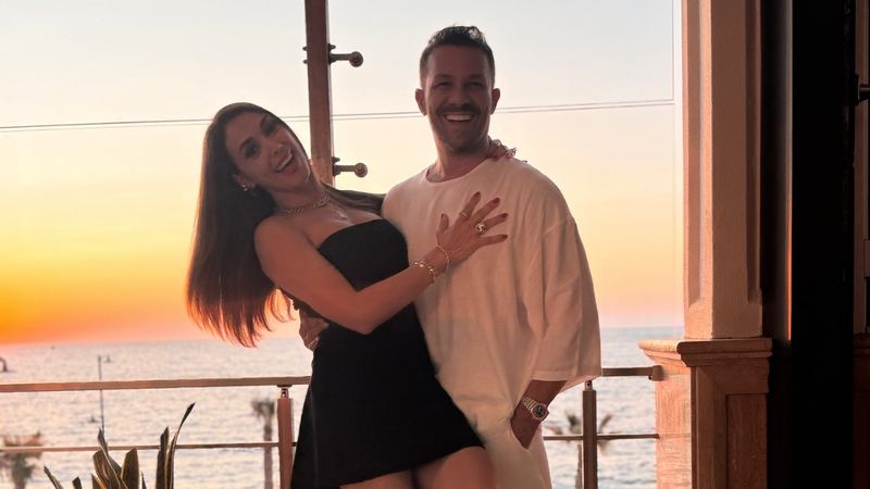 Zuhal Topal tatilden bikinili poz paylaştı! 'Yaş 48, yanlış anlaşılmasın'