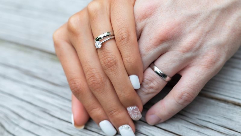 Evlilik yüzüğü neden sol ele takılır? İşte tarihi ve anlamı...