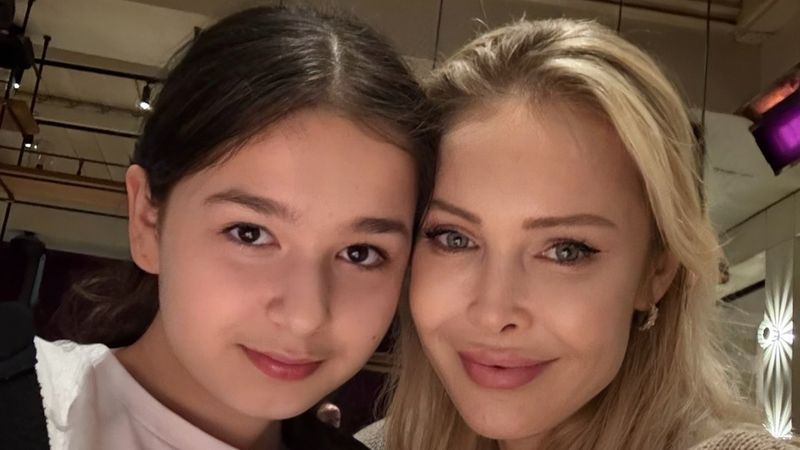 Yeni kare! İbrahim Tatlıses, kızı Elif Ada ile poz verdi