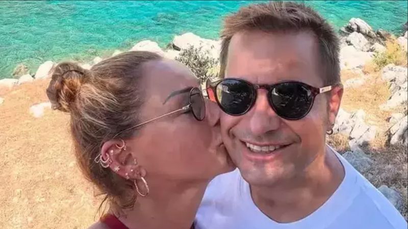 Pınar Altuğ ve Yağmur Atacan'dan aşk pozu: 