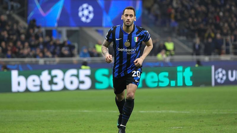 Hakan Çalhanoğlu: Galatasaray'a gelmeye hazırım