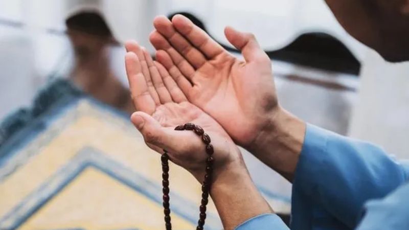 Mevlid Kandili ibadetleri 2025: Hangi dualar okunur? Hangi zikirler çekilir?