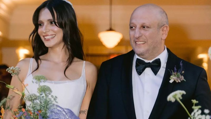 Meriç Aral ile Serkan Keskin'in oğlu doğdu